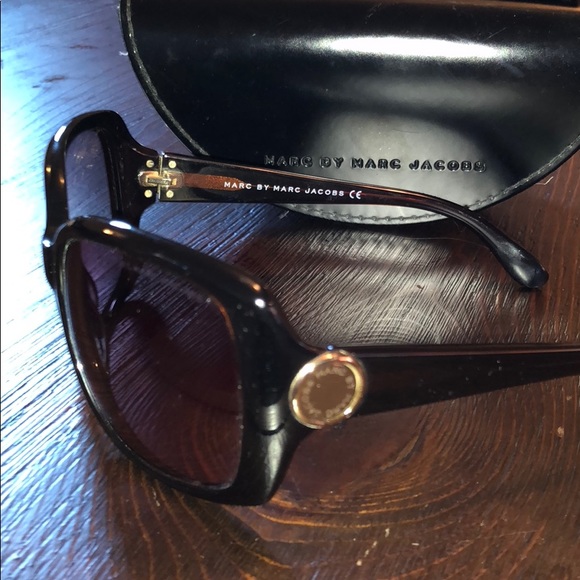 Marc Jacob sunglasses - Picture 2 of 3